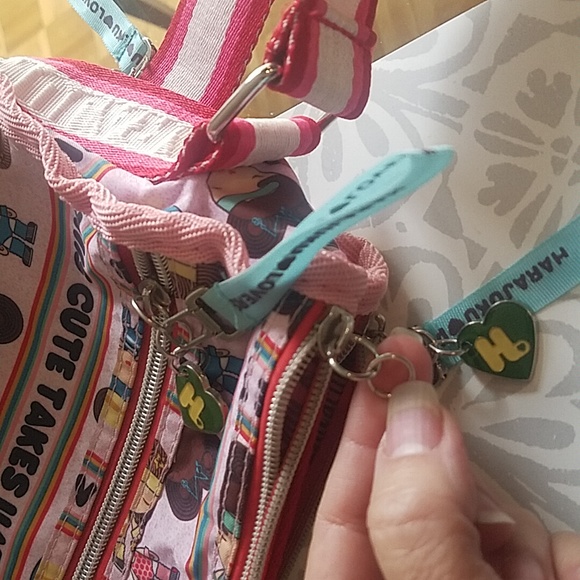 Vintage Harajuku Lovers Pink Graphic Crossbody Shoulder Bag W/ Enameled Charms - Picture 14 of 14